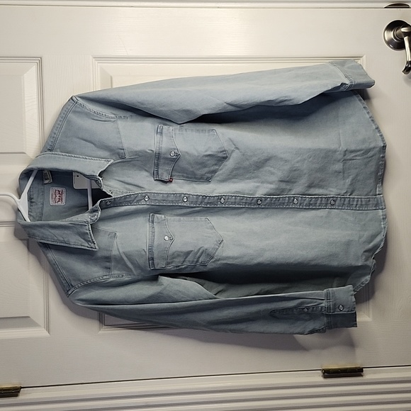 Levi's Tops - Levi's Women's Demin Western Fit Pearl Snap Button Down Shirt Size 1X